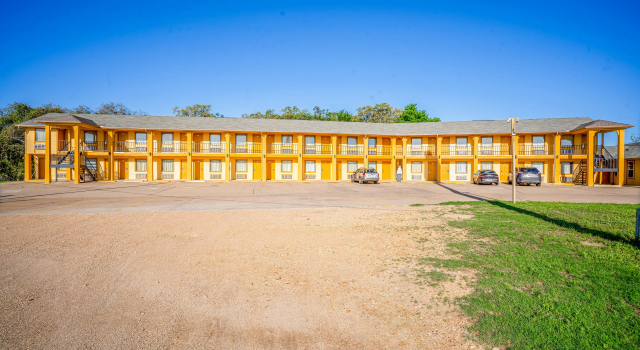 Regency Inn By OYO Rockdale TX, Prenota Hotel Rockdale Texas