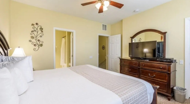 New Listing 3 Bed 3.5 Bath Vacation Townhome 4006 Home