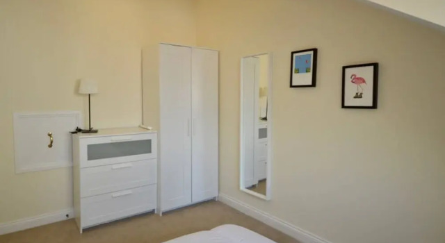 Cosy 2 Bedroom Bristol Home