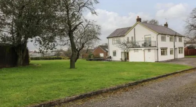 Strelley Court Farm, Забронировать Фермерский дом Фермерские дома Англии, Фермерский дом