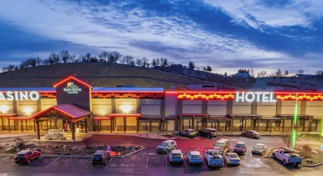 Rain Rock Casino Resort Hotel, Rezerwuj Ośrodek wypoczynkowy Yreka Kalifornia