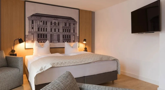 Полулюкс Hotel Bayerischer Hof