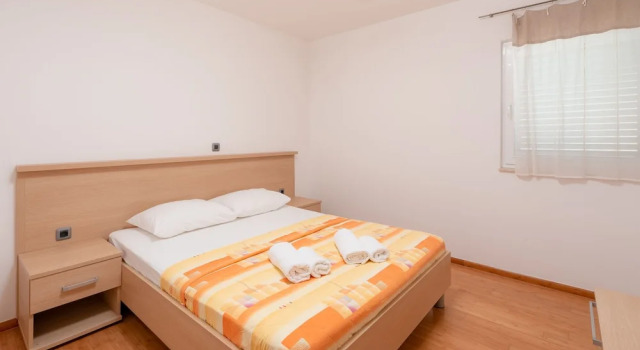Семейные апартаменты с балконом Villa Tucepi Apartments