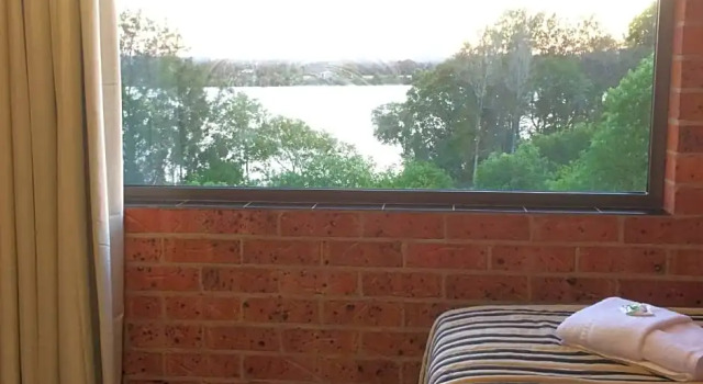 Семейный люкс Riverview Motor Inn