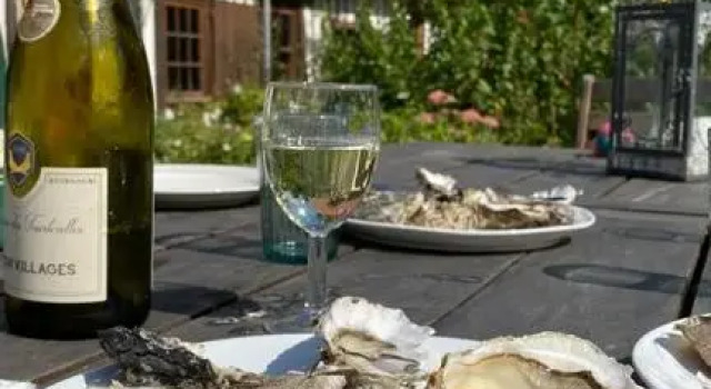 La Lanterne: Grande Maison a Deux Pas de la Mer, Book Hotel  