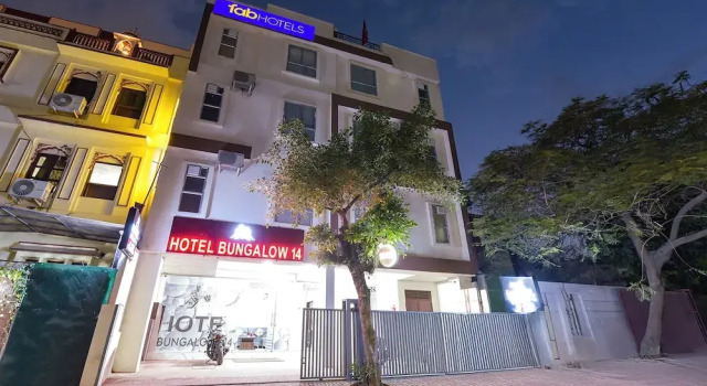 Fabhotel Bungalow 14