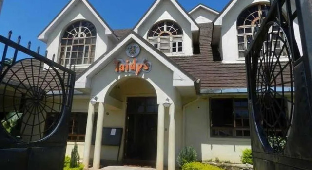Taidys Suites Kericho, Rezervovat Hotel Hotely v Kericho s parkováním, Parkování