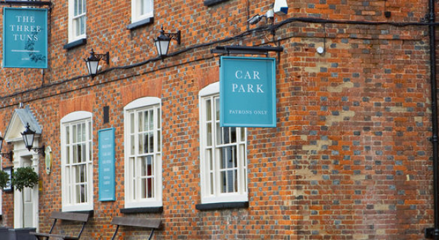Three Tuns Ashwell, Забронировать Отель Болдок Хартфордшир