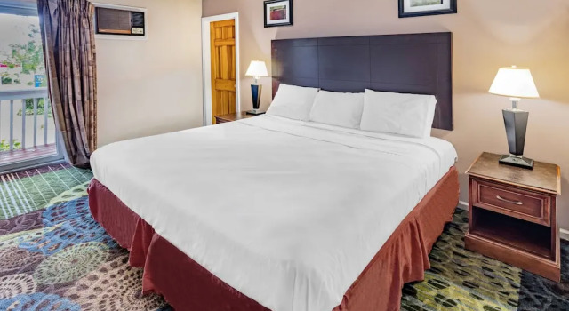 Люкс с 2 комнатами Travelodge by Wyndham Great Barrington Berkshires