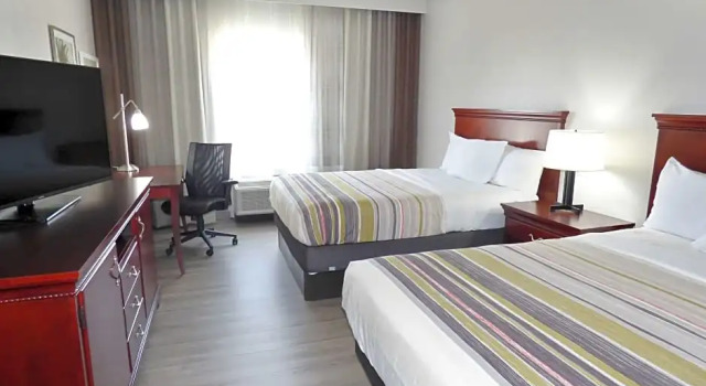 Четырёхместный люкс Country Inn & Suites by Radisson, Biloxi-Ocean Springs, MS