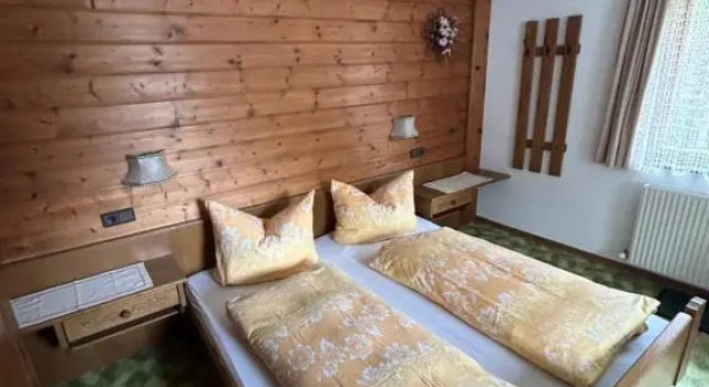 Haus Gletscherblick, Book Hotel Gschnitz Wipptal