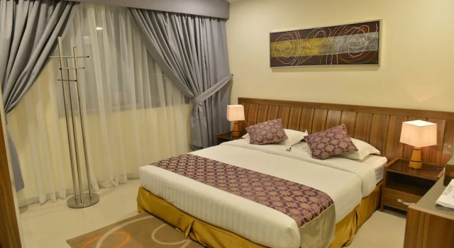 Студия The First Tower Hotel Apartment
