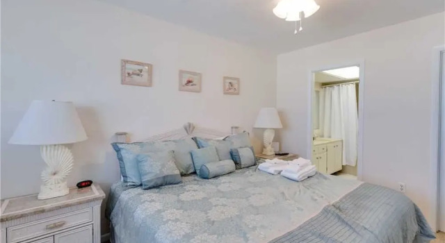 Carlos Pointe 113 - Two Bedroom Condo, Забронировать Отель Отели Fort Myers Area с парковкой, Парковка