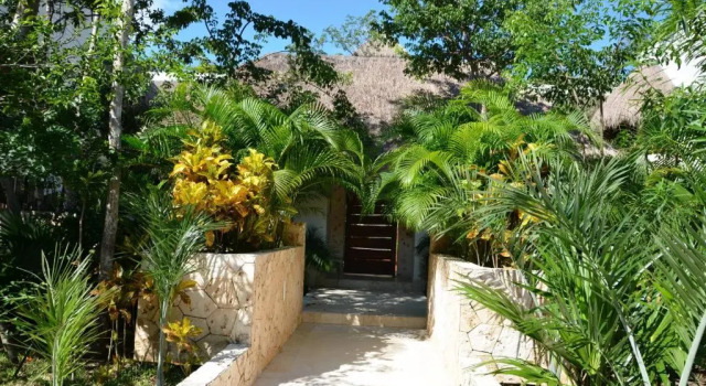 Апартаменты с 2 комнатами с балконом и с красивым видом из окна Stay in Tulum!