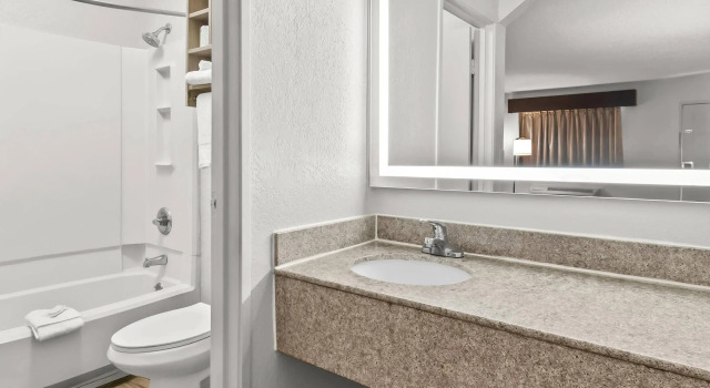 Двухместный номер Standard Rodeway Inn North Charleston - Ashley Phosphate