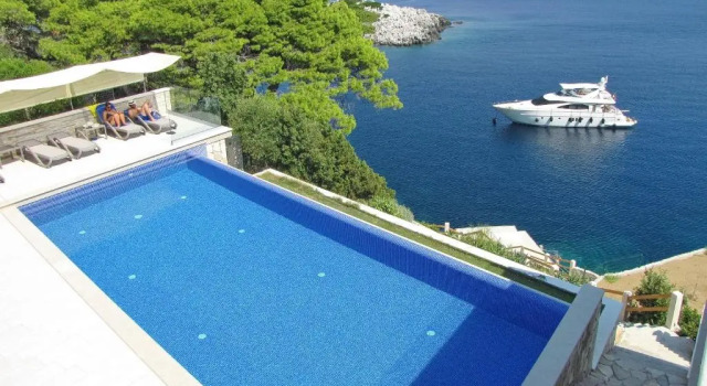 Четырёхместный номер Standard Villa Mirosa