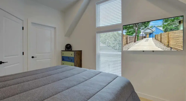 Pet Friendly Quiet Neighborhood Near S. Lamar, Забронировать Дом для отпуска Остин Greater Austin