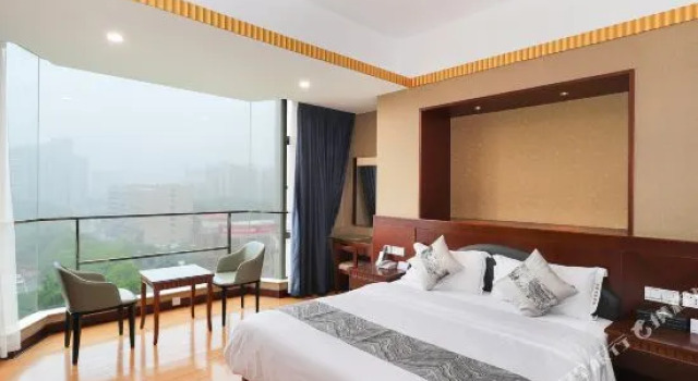 Kunhao Hotel (Dongguan Houjie Convention and Exhibition Center)(坤豪酒店(东莞厚街国际展览中心店)), Varaa Hotelli Houjie Guangdong