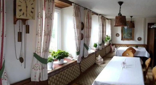 Gasthaus zum Kreuz, Reserva ahora Hostal o pensión Hoteles en Baden-Wurtemberg con desayuno, Desayunos