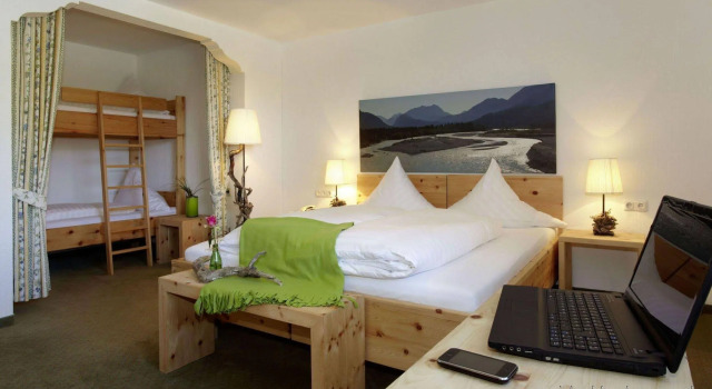 Hotel Maximilian, Rezervovat Hotel Hotely v Tyrolsko se snídaní, Snídaně