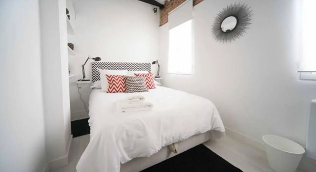 Premium Piso Loft de 3 habitaciones en centro histórico, Забронировать Отель Толедо Мадрид, рядом с Станция метро Pirámides