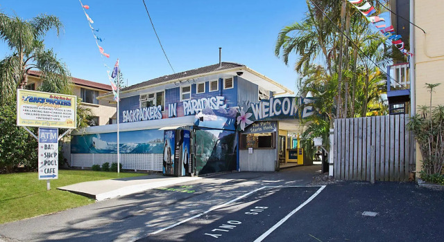 Backpackers In Paradise Resort - Hostel