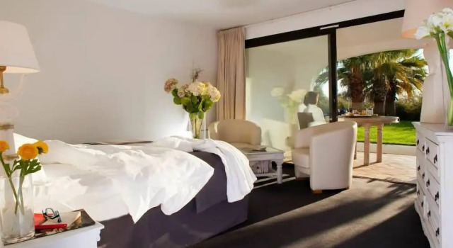 Mangio Fango Hotel et Spa, Забронировать Курортный отель Сент-Мари-де-ла-Мер Камарг