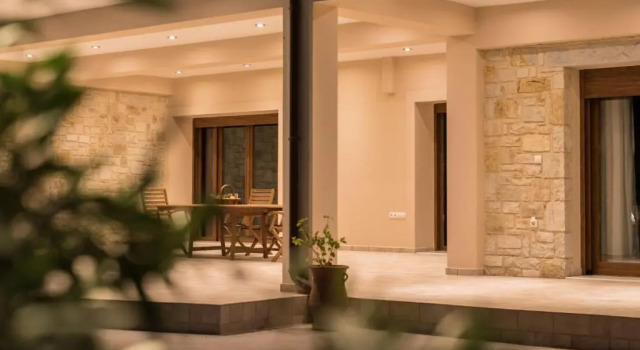 Petra Luxury Apartments, Rezerwuj Apartament Hotele w Corinthia z basenem, Basen