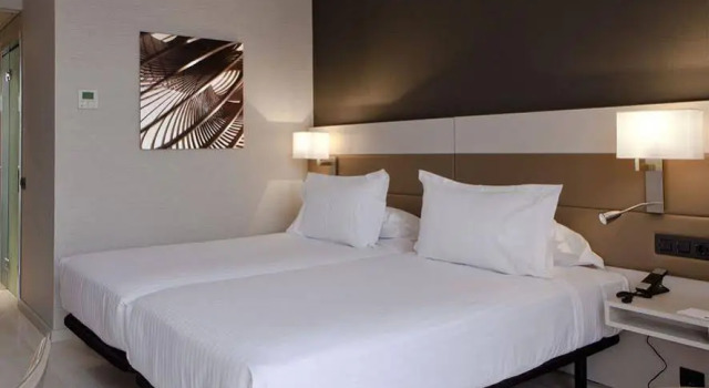 AR Hotel Sant Cugat, Забронировать Отель Отели Vallès Occidental 4 звезды, 4*