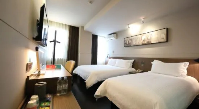 Семейный номер Standard Jinjiang Inn Select Shanghai Safari Pak