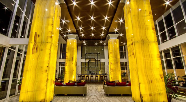 Hariston Hotel & Suites