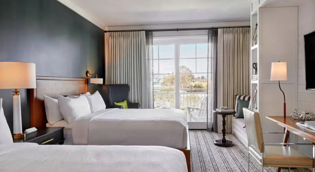 Четырёхместный номер Standard с балконом Lido House, Autograph Collection