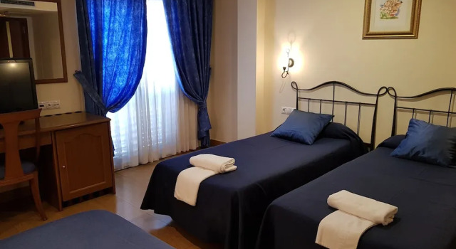 Четырёхместный номер Standard с видом на море Hotel Portofino