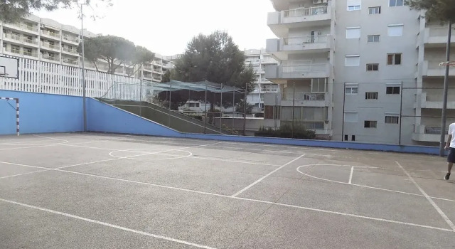 Apartsalou Lea