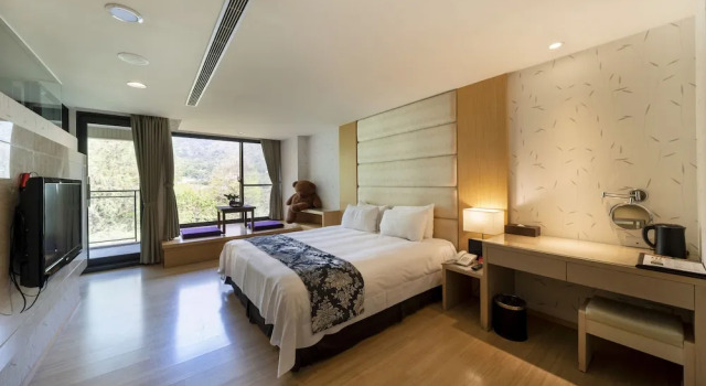Двухместный номер Standard с балконом Tai-Yi Red Maple Resort