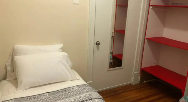 Номер Standard Hollywood Rentals LLC