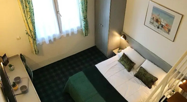 Четырёхместный номер Дуплекс Hôtel Christ Roi