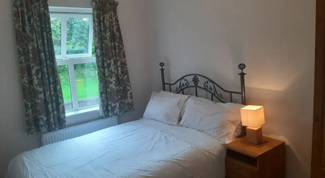 Primrose Cottage, Book Feriehus Villaer i Kinnitty, Villa