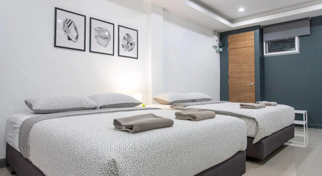 P1 Silom Pan large room full kitchen WIFI 4-6pax, Забронировать Отель Отели Бангкока 5 звезд, рядом с Больница «Лердсин», 5*