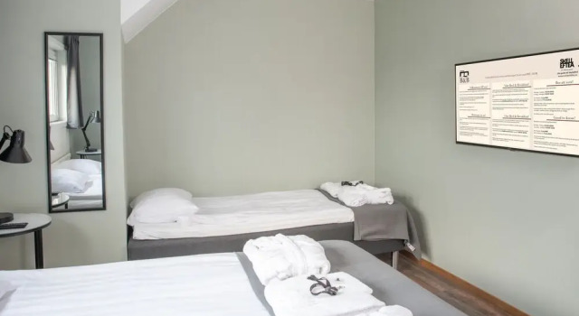 Thunor B&B, Book Bed and Breakfast Hoteller i Lapland Sweden med parkering, Parkering