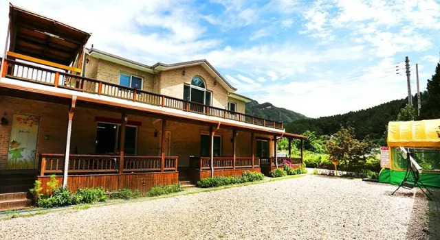 Namyangju Sunflower Pension, Prenota Hotel Hotel a Gyeonggi-do con parcheggio, Parcheggio