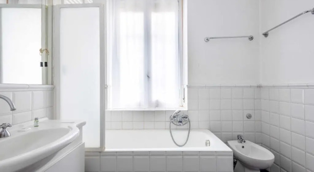 Апартаменты Exclusive 4 Bedrooms Apartment in Milan Center