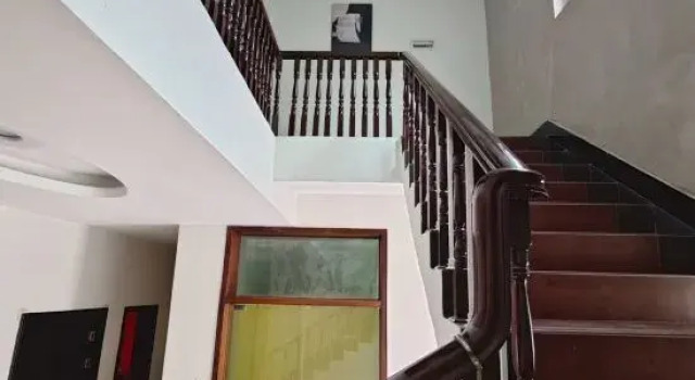 Jiuqinju Rest Xiangyang Audiovisual Homestay (Huaihua High speed Railway  Station Branch), Забронировать Отель Хуайхуа Хунань