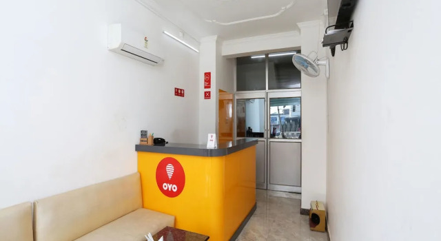 OYO 11306 SS Hotel
