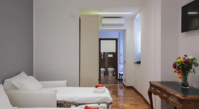Трёхместный номер Luxury Lh Royal Suites Terrace