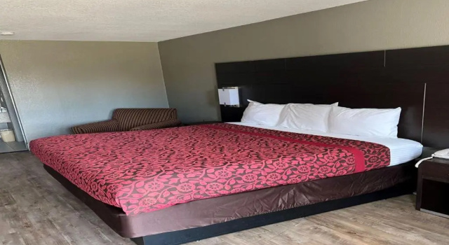 Номер Standard Days Inn by Wyndham Tupelo