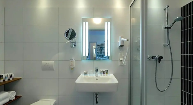 Standard Twin room Mercure Hotel Berlin Am Alexanderplatz