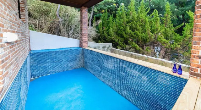 Номер Standard c 1 комнатой с балконом Pohang Ohdoheal Poolvilla