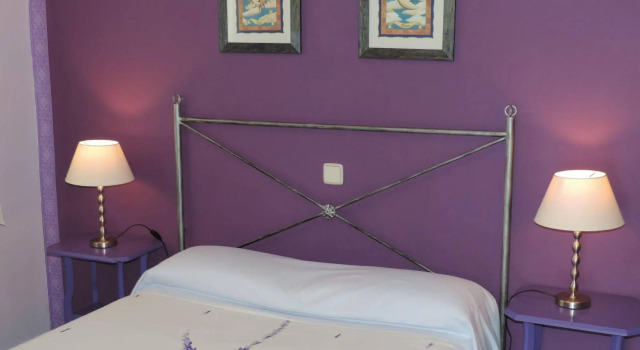Las Casitas de la Poza(Las Casitas de La Poza), Varaa Hotelli Hotellit Madridin maakunta pysäköinnillä, Pysäköinti
