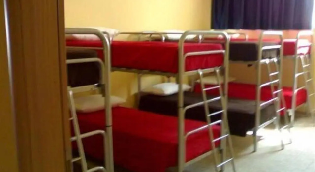 Кровать в общем номере Hostel San Marino